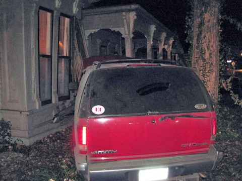 97 GMC Jimmy crashed into a building on Greenwood Avenue. (Photo by CPD Officer-Tom Tranberg)