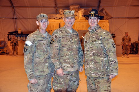 Maj. Gen. James C. McConville (center) Maj. Brendan Cullinan (right) and 1st Lt. Steven Rogers (left). (Photo by Sgt. 1st Class Stephanie Carl)