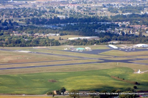 Outlaw Field from the air with the old terminal in 2008