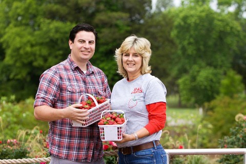 Matt Gallaher, executive chef at the Tennessee Residence, receives some local strawberries from Laura Sleigh, H & S Farms in Clarksville TN. Governor Bill Haslam and First Lady Crissy Haslam have committed to using Tennessee grown and made products at the Tennessee Residence whenever possible.