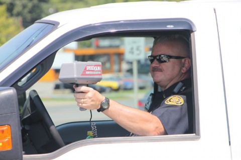 Lt Phil Ashby running radar along Fort Campbell Boulevard. (Photo by CPD-Jim Knoll)