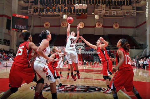 Austin Peay Women's Basketball. (Courtesy: Brittney Sparn/APSU Sports Information)