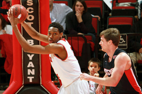 Austin Peay Men's Basketball. (Courtesy: Brittney Sparn/APSU Sports Information)