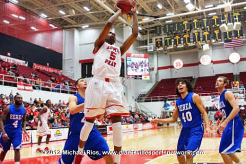 APSU's Chris Horton named OVC Freshman of the Week. Austin Peay Men's Basketball.