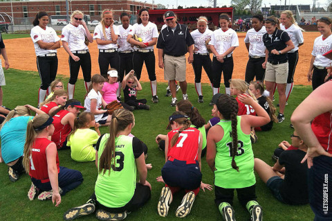 Austin Peay Softball skills clinic. (Courtesy: Austin Peay Sports Information)