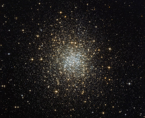 Palomar 2, one of 15 globulars from the Palomar clusters. (Credit: ESA/NASA, Hubble)