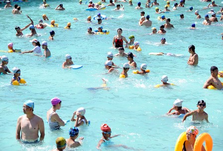 “World’s Largest Swimming Lesson” to be held by Clarksville Parks and Recreation June 20th.