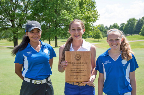 Richview Middle School Girls Golf Team (L to R) Mariah Smith, Cameron Waltman and Kallie Robertson.