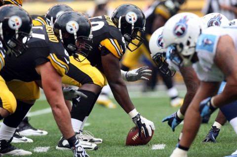 Pittsburgh Steelers center Kelvin Beachum (68) centers the ball against the Tennessee Titans during the first half at Heinz Field. (Jason Bridge - USA TODAY Sports)