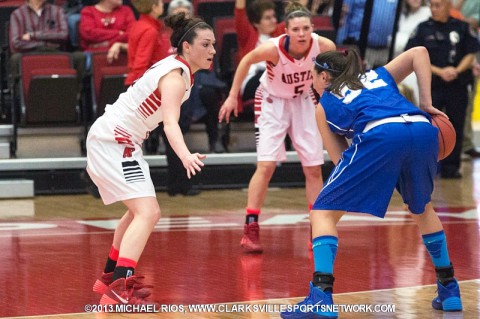 Austin Peay Women's Basketball to face UT Martin Monday.