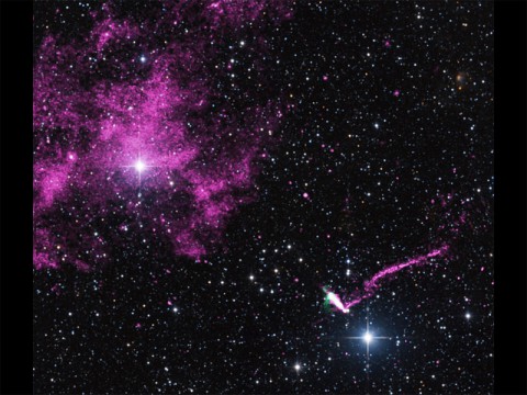 Composite image of pulsar IGR J11014-6103. (X-ray: NASA/CXC/ISDC/L.Pavan et al, Radio: CSIRO/ATNF/ATCA O)