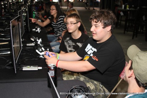 Kids enjoying the gaming experience provided by CDE Lightband's new gigabit service offering at the Gig City Gaming Area