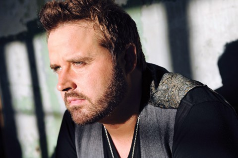 Randy Houser takes the stage tonight at the 2014 Rivers and Spires Festival.