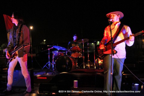 Backroads Brigade performing at the Nashville Chive Unofficial Meetup at Tilted Kilt in Clarksville, TN