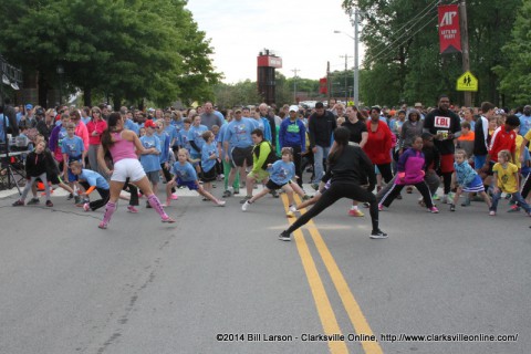 The pre-race warmup at the 2014 Queen City Road Race