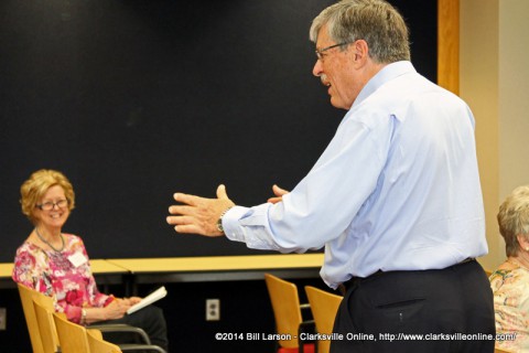 Wade Bourne illustrates  a point during his presentation at the 2014 Clarksville Writer's Conference