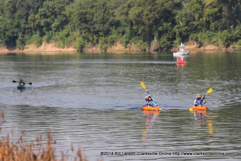 Blayne Clements and Kim Chandler  come into sight of the finish line