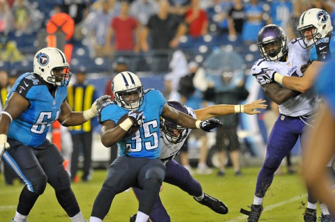 Tennessee Titans running back Antonio Andrews (35) carries the ball against the Minnesota Vikings during the first half at LP Field. (Jim Brown-USA TODAY Sports)