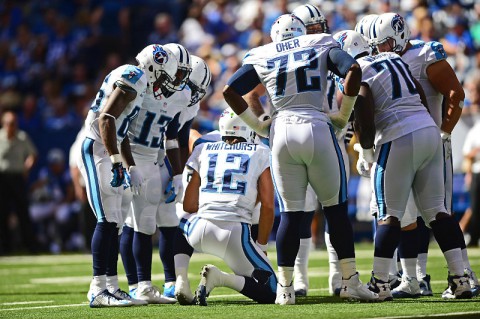 Tennessee Titans quarterback Charlie Whitehurst (12) huddles the offense during the second quarter against the Indianapolis Colts at Lucas Oil Stadium. Colts defeated the Titans 41-17. (Andrew Weber-USA TODAY Sports)