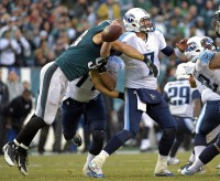 Philadelphia Eagles outside linebacker Connor Barwin (98) knocks ball loose from Tennessee Titans quarterback Zach Mettenberger (7) during the fourth quarter at Lincoln Financial Field on November 23rd, 2017. The Eagles defeated the Titans, 43-24. (Eric Hartline-USA TODAY Sports)