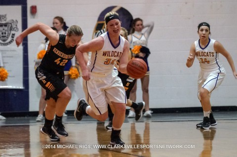 Clarksville High Girl's Basketball Falls to Hendersonville 53-43.