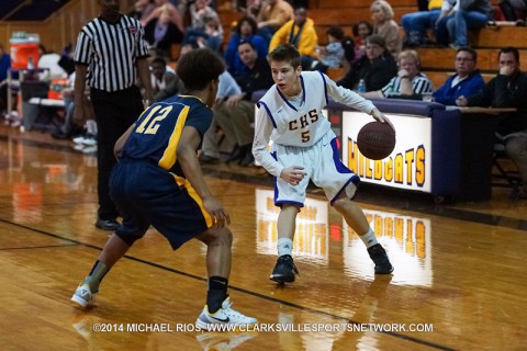 Clarksville High Boy's Basketball slips past Springfield 45-44 Tuesday night.