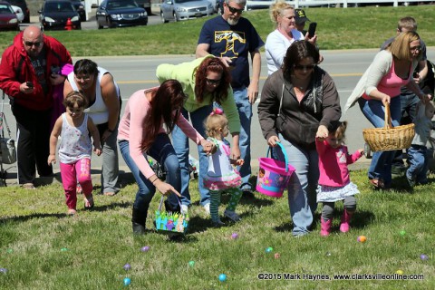 Hilltop Supermarket Easter Egg Hunt.