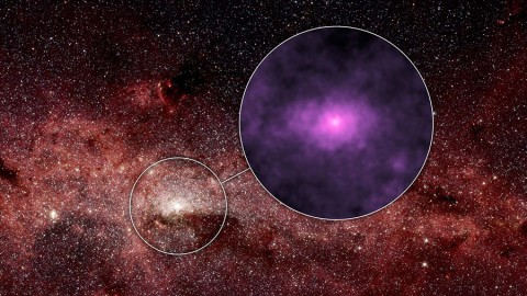 NASA's Nuclear Spectroscopic Telescope Array, or NuSTAR, has captured a new high-energy X-ray view (magenta) of the bustling center of our Milky Way galaxy. (NASA/JPL-Caltech) NASA's Nuclear Spectroscopic Telescope Array, or NuSTAR, has captured a new high-energy X-ray view (magenta) of the bustling center of our Milky Way galaxy. (NASA/JPL-Caltech)