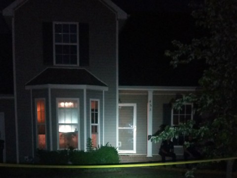 Female shot in the back on Cranklen Circle. Female shot in the back on Cranklen Circle.