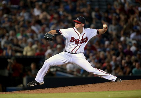 Atlanta Braves starting pitcher Alex Wood (40) delivers a pitch to a Los Angeles Dodgers batter in the sixth inning of their game at Turner Field. (Jason Getz-USA TODAY Sports)