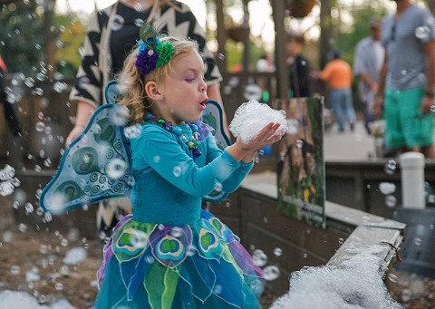 Fairy Bubbles. (Amiee Stubbs)