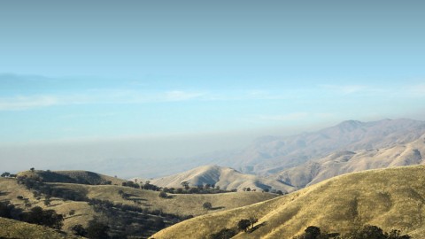 In parts of Northern California, background ozone levels already account for more than three-quarters of total ozone, leaving little room for local ozone production if stricter standards go into effect. (Flickr user Lisa Brettschneider, CC BY-NC 2.0) In parts of Northern California, background ozone levels already account for more than three-quarters of total ozone, leaving little room for local ozone production if stricter standards go into effect. (Flickr user Lisa Brettschneider, CC BY-NC 2.0)