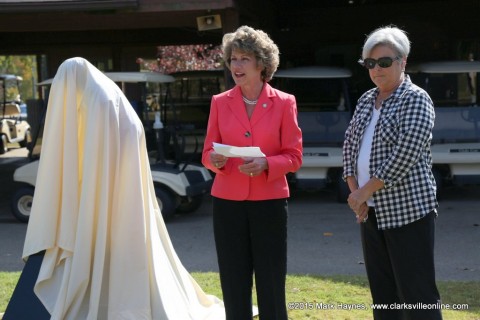 Clarksville mayor Kim McMillan gives a short address before the unveiling of Dr. Keith Peterson's statue.