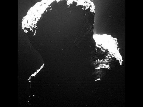 Image of the southern polar regions of comet 67P/Churyumov-Gerasimenkotaken was taken by Rosetta's Optical, Spectroscopic, and Infrared Remote Imaging System (OSIRIS) on September 29, 2014, when the comet was still xperiencing the long southern winter. (ESA/Rosetta/MPS for OSIRIS Team)