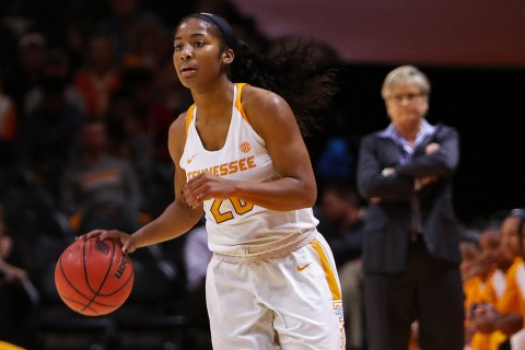 Tennessee Lady Volunteers guard Te'a Cooper (20) scores 18 points in the loss to Kentucky Wildcats Monday night. (Randy Sartin-USA TODAY Sports)