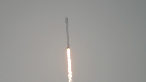 A SpaceX Falcon 9 rocket carrying the U.S.-European Jason-3 satellite launches from Vandenberg Air Force Base Space Launch Complex 4 East on Sunday, Jan. 17, 2016. Jason-3, an international mission with NASA participation, will continue a 23-year record of monitoring global sea level rise. (NASA/Bill Ingalls)