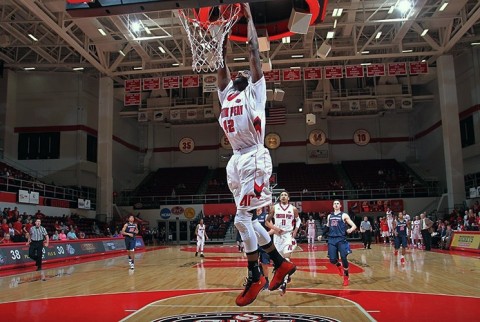 Austin Peay Men's Basketball beats Eastern Illinois Wednesday night for second Straight road win. (APSU Sports Information) Austin Peay Men's Basketball beats Eastern Illinois Wednesday night for second Straight road win. (APSU Sports Information)