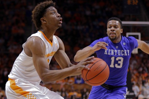 Tennessee Volunteers guard Robert Hubbs III (3) moves the ball against Kentucky Wildcats guard Isaiah Briscoe (13) during the first half at Thompson-Boling Arena. (Randy Sartin-USA TODAY Sports)