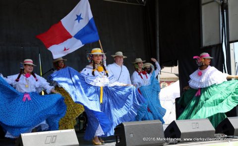 The Ballet Folklorico Viva Panama performed on the Third and Main Stage at this year's Rivers and Spires Festival.