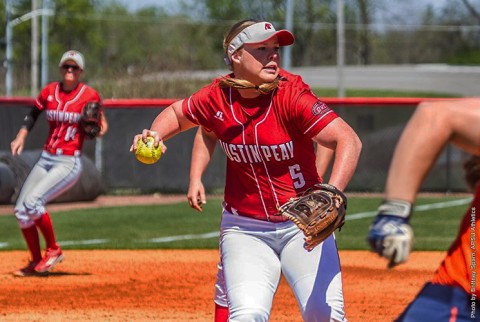 Austin Peay Softball loses first game 7-4 only to come back and win second game 7-4 against Tennessee State Sunday afternoon. (APSU Sports Information) Austin Peay Softball loses first game 7-4 only to come back and win second game 7-4 against Tennessee State Sunday afternoon. (APSU Sports Information)