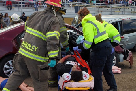 Mock Texting and Driving Crash held at Kenwood High School to show students the possible dramatic results of texting while driving. (CPD)