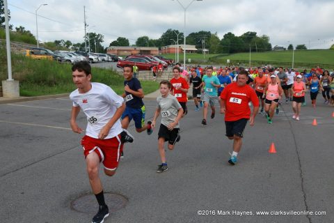 The second annual Be More Like Wade 5k Scholarship Run/Walk/Crawl was held Saturday, July 30th, 2016.