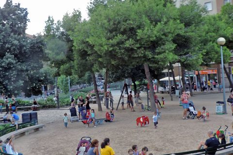 Kids playing on a playground. (American Heart Association)