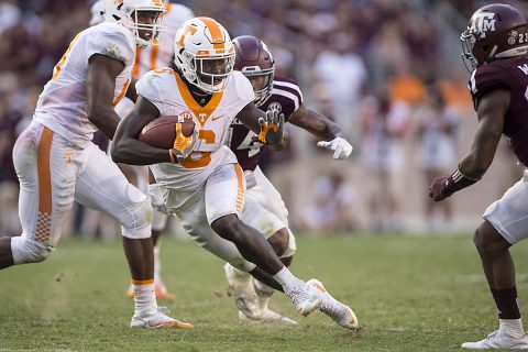 Tennessee Volunteers running back Alvin Kamara (6) runs for a first down against the Texas A&M Aggies during the second half at Kyle Field. The Aggies defeat the Volunteers 45-38 in overtime. (Jerome Miron-USA TODAY Sports)