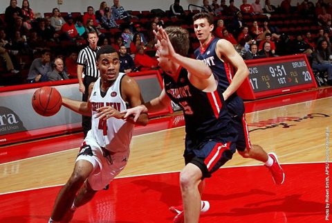 Austin Peay Men's Basketball junior guard Josh Robinson scores 27 points against Belmont December 31st, 2016. (APSU Sports Information)