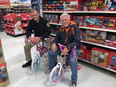 Chief Al Ansley and City Councilman Geno Grubbs. (CPD)