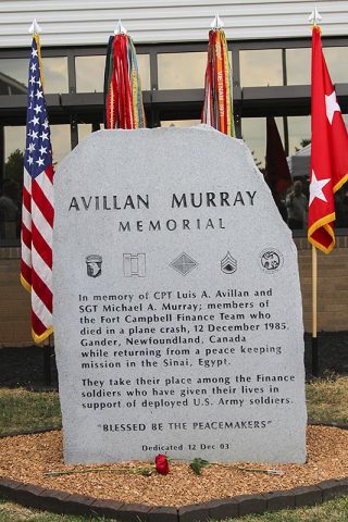 The Avillan Murray memorial was rededicated, June 25, 2017, in front of the Defense Military Pay Office on Fort Campbell, Kentucky by the Soldiers of the 101st Financial Management Support Unit, 101st Special Troops Battalion, 101st Airborne Division (Air Assault) Sustainment Brigade, 101st Abn. Div. (Sgt. Neysa Canfield/101st SBDE Public Affairs) 