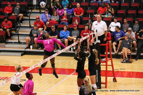 Austin Peay Women's Volleyball senior Ashley Slay had 13 kills in the loss to Eastern Kentucky Saturday afternoon. 