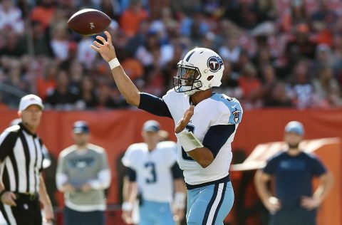 Tennessee Titans quarterback Marcus Mariota (8) throws a pass during the first quarter against the Cleveland Browns at FirstEnergy Stadium. (Ken Blaze-USA TODAY Sports)