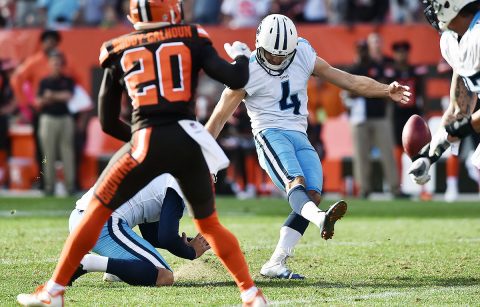 Tennessee Titans kicker Ryan Succop (4) kicks the game-winning field goal in overtime against the Cleveland Browns at FirstEnergy Stadium. Mandatory (Ken Blaze-USA TODAY Sports)